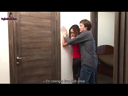 ❤️ Sexy Realtor Sensuly Jerks rẹ obo ati fokii Lakoko ti o n ta iyẹwu Rẹ - Krempai Ibalopo ❌